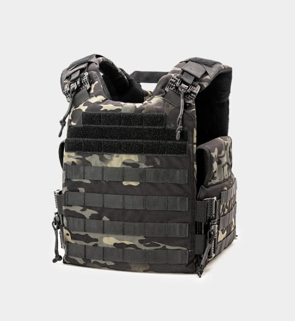 Quadrelease 2.0 Plate Carrier in Black Multicam