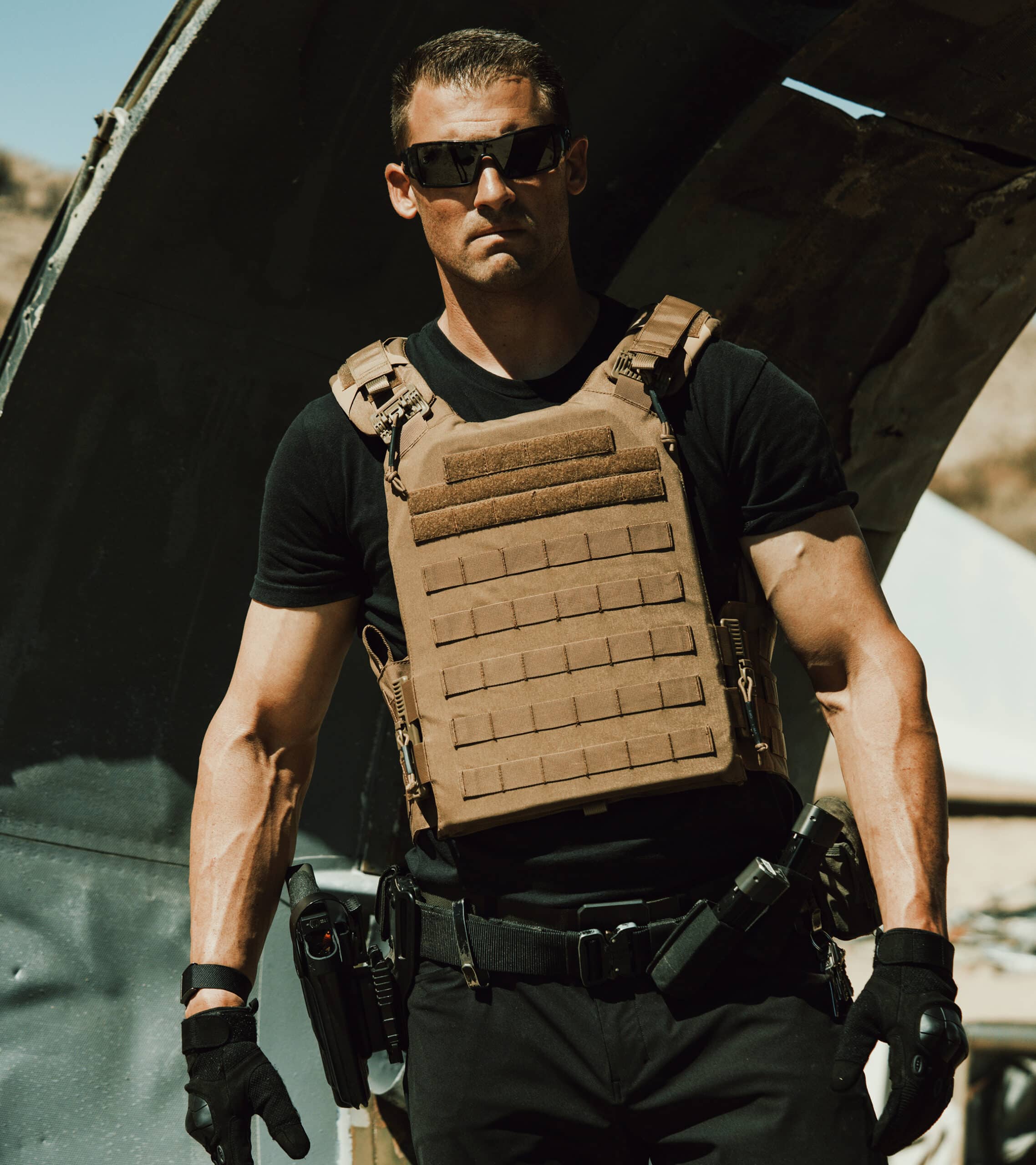 Quadrelease Ultra 2.0 Plate Carrier Level 3+ 11×14″ Armor Plates 6×13″ Side Panels